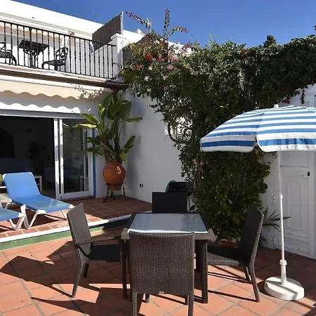 Mit Privatpool Fuer 6 Personen Ca 106 Qm In Nerja, Andalusien Costa Del Sol Tatil Evi