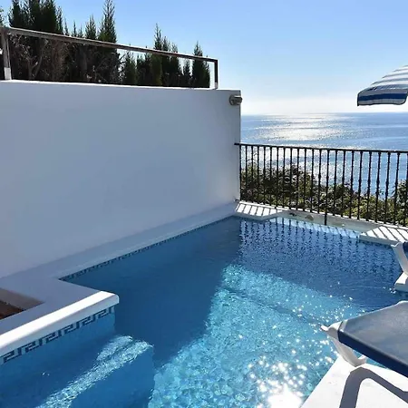 Mit Privatpool Fuer 6 Personen Ca 106 Qm In Nerja, Andalusien Costa Del Sol Tatil Evi *