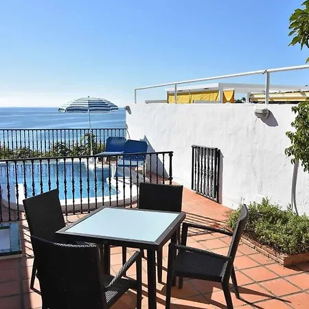 Tatil Evi Mit Privatpool Fuer 6 Personen Ca 106 Qm In Nerja, Andalusien Costa Del Sol *
